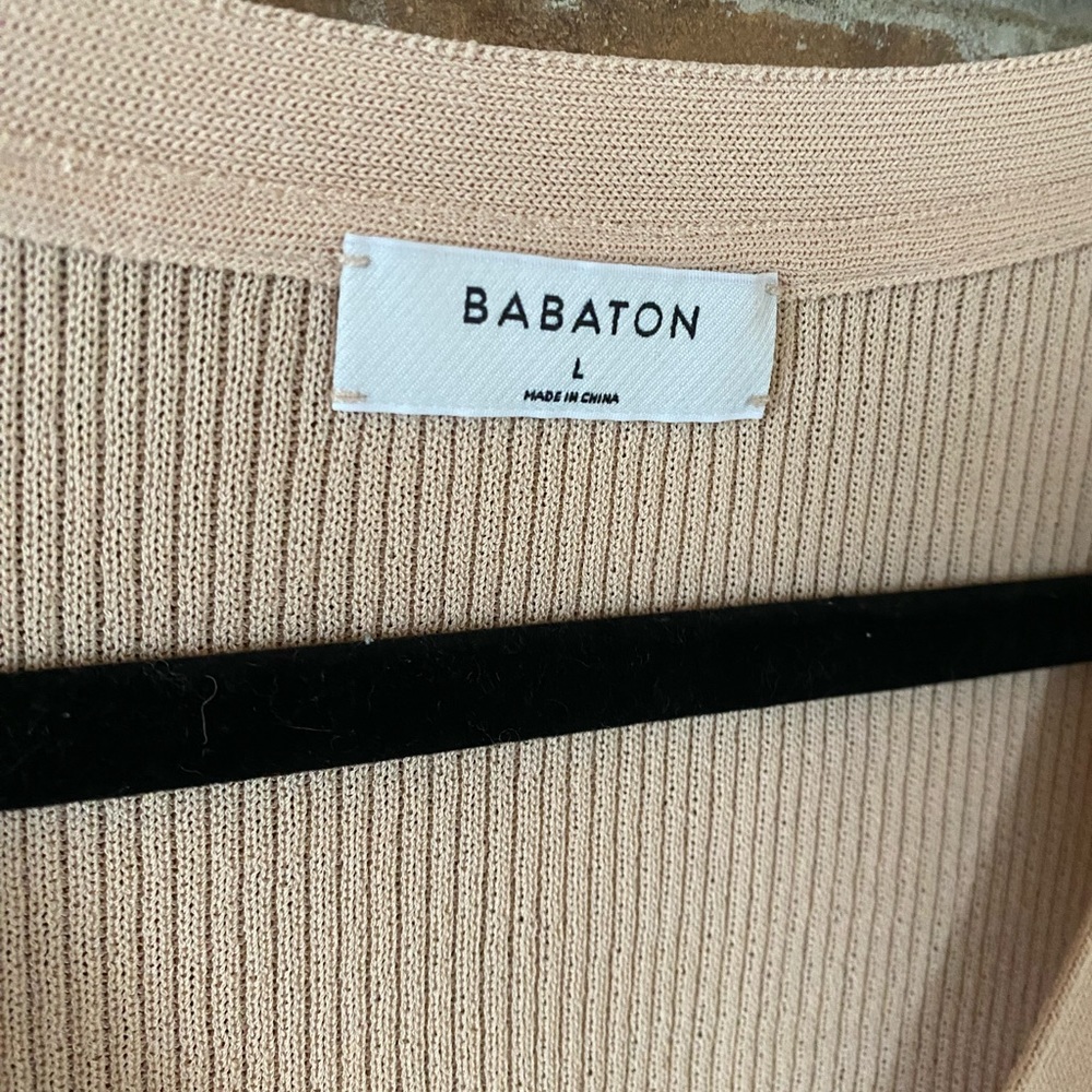 ARITZIA BABATON ribbed viscose tan cream vneck button front cardigan large - Picture 3 of 8